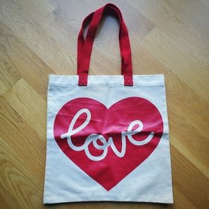 F21 Love Heart Tote Bag. NWOT.